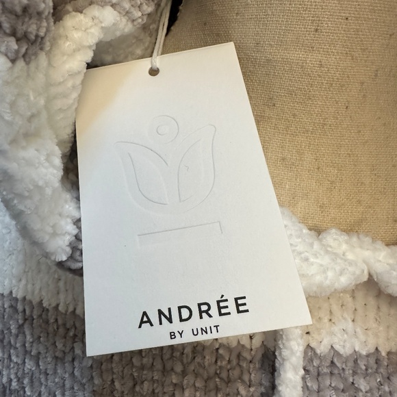 ANDRÉE By Unit Soft Stripe Hooded Pullover - Picture 5 of 7
